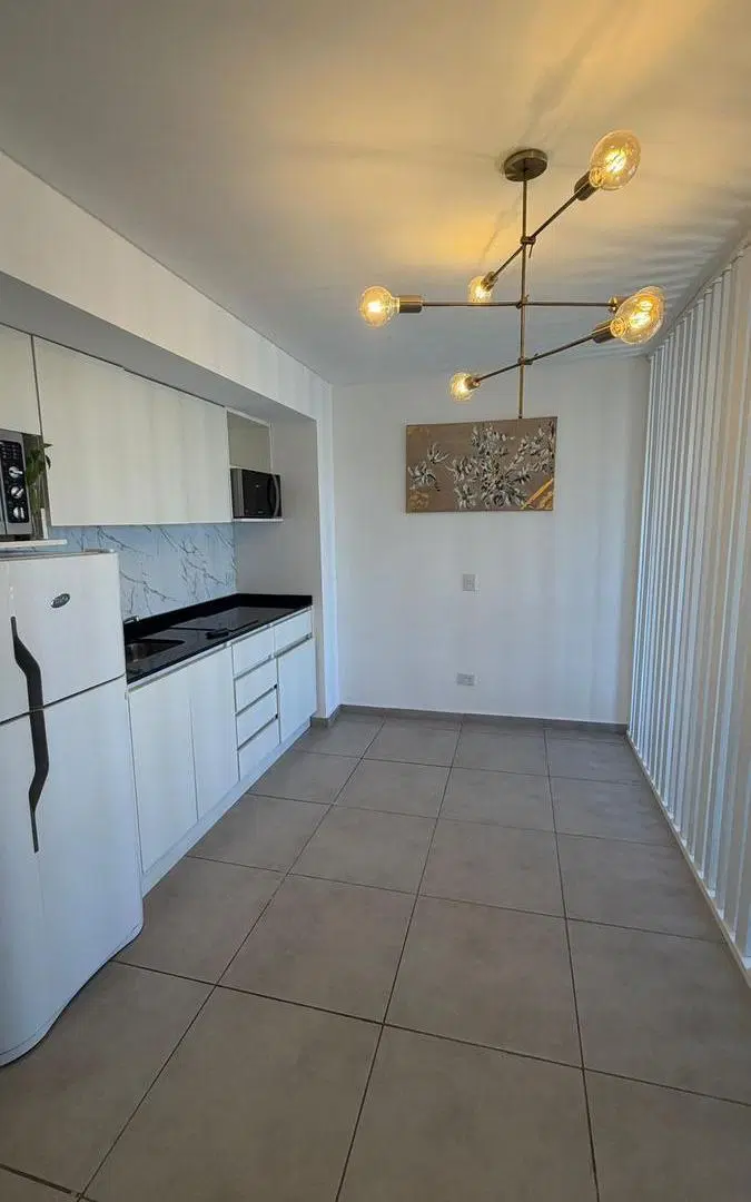 Departamento monoambiente en alquiler en Ituzaingo 1