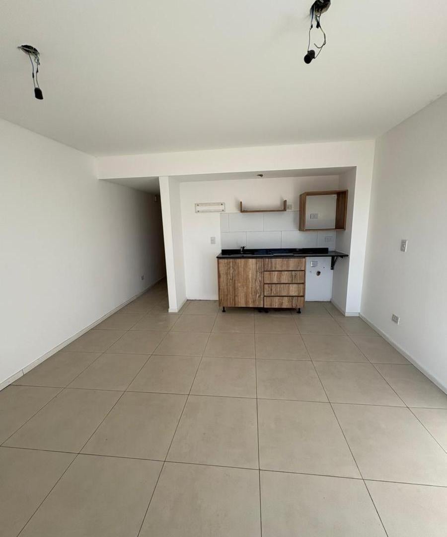 Foto de Departamento monoambiente en alquiler en Ituzaingo Norte, imagen 2
