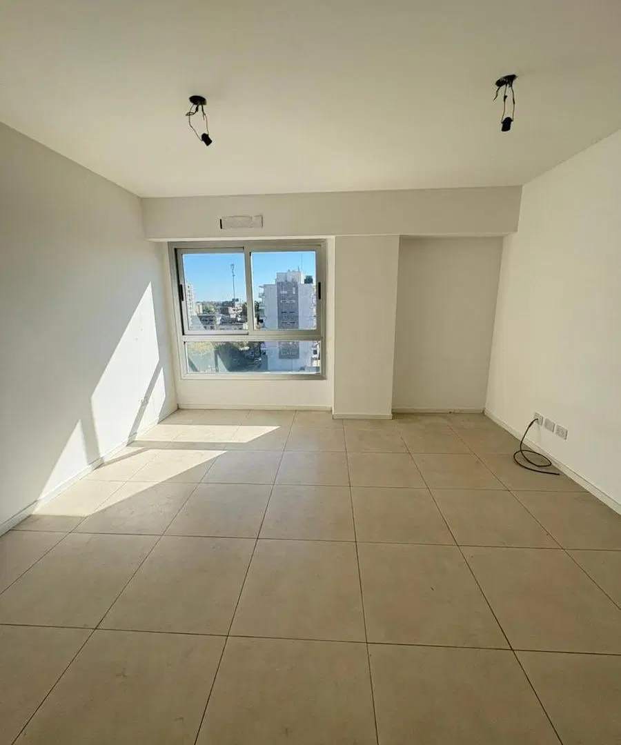 Departamento monoambiente en alquiler en Ituzaingo Norte 3