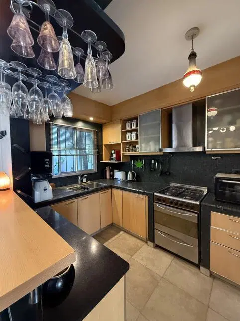 Casa 5 ambientes en alquiler en Ituzaingo, Udaondo 2