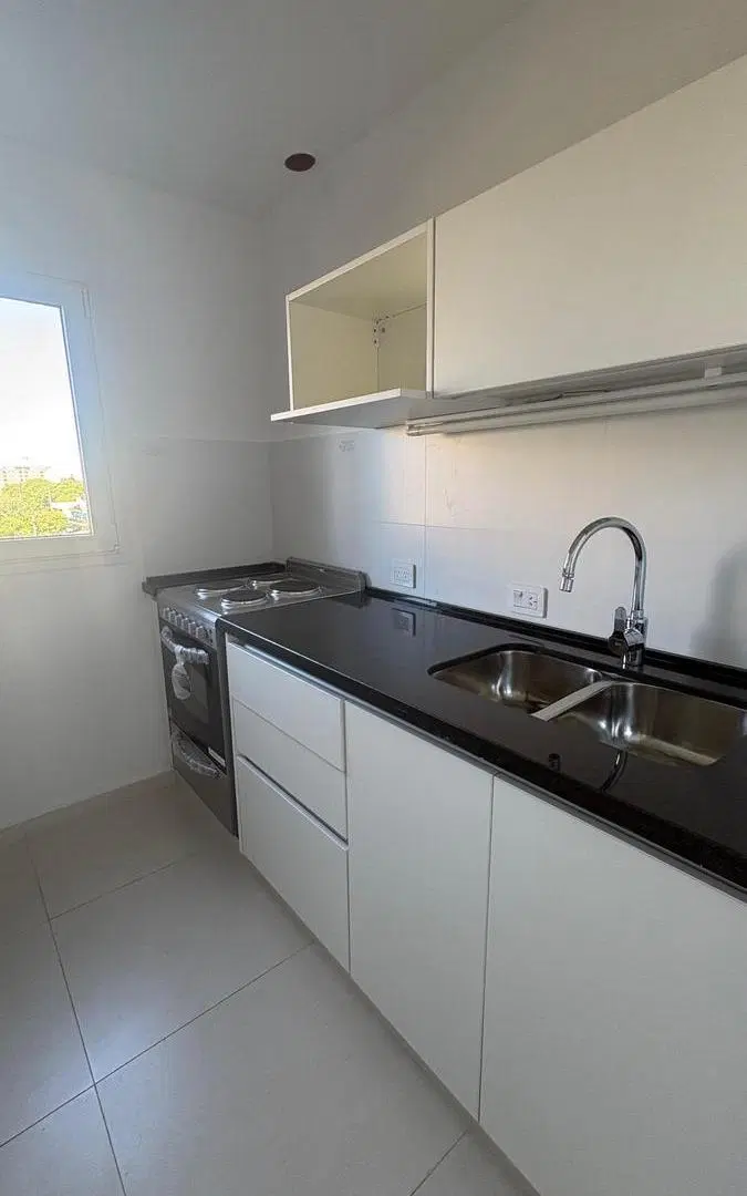 Departamento dos ambientes en venta en Ituzaingo 2