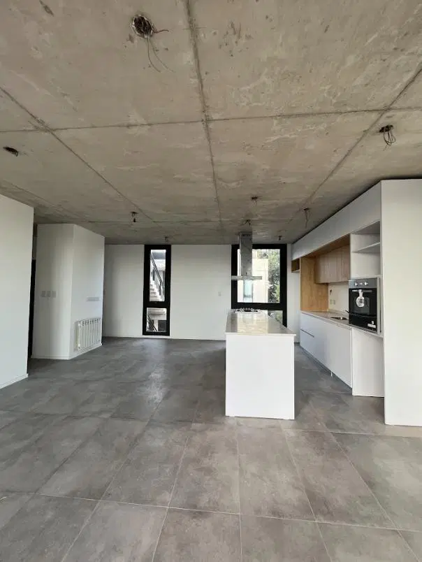 Departamento tres ambientes en venta en Ituzaingo 5