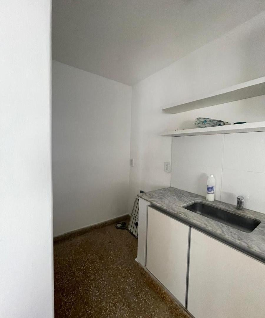 Foto de Departamento tres ambientes en alquiler en Ituzaingo, imagen 4