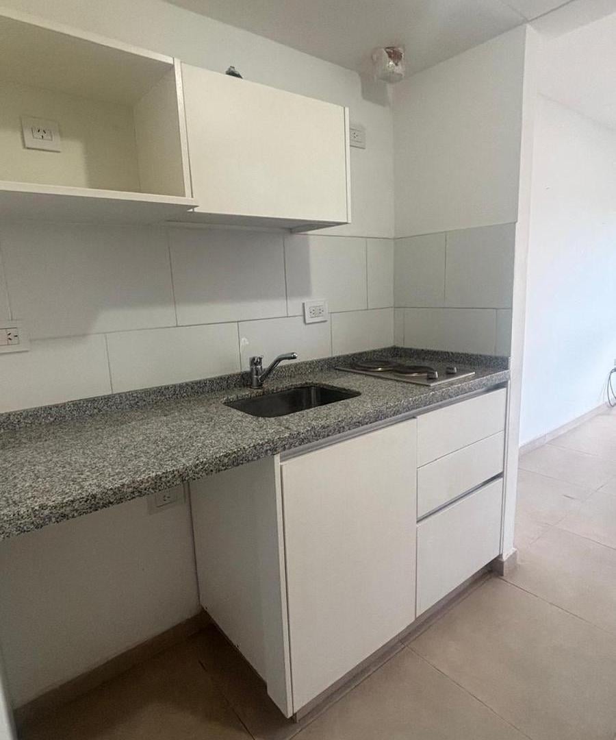 Foto de Departamento monoambiente en alquiler en centro de Ituzaingo, imagen 3