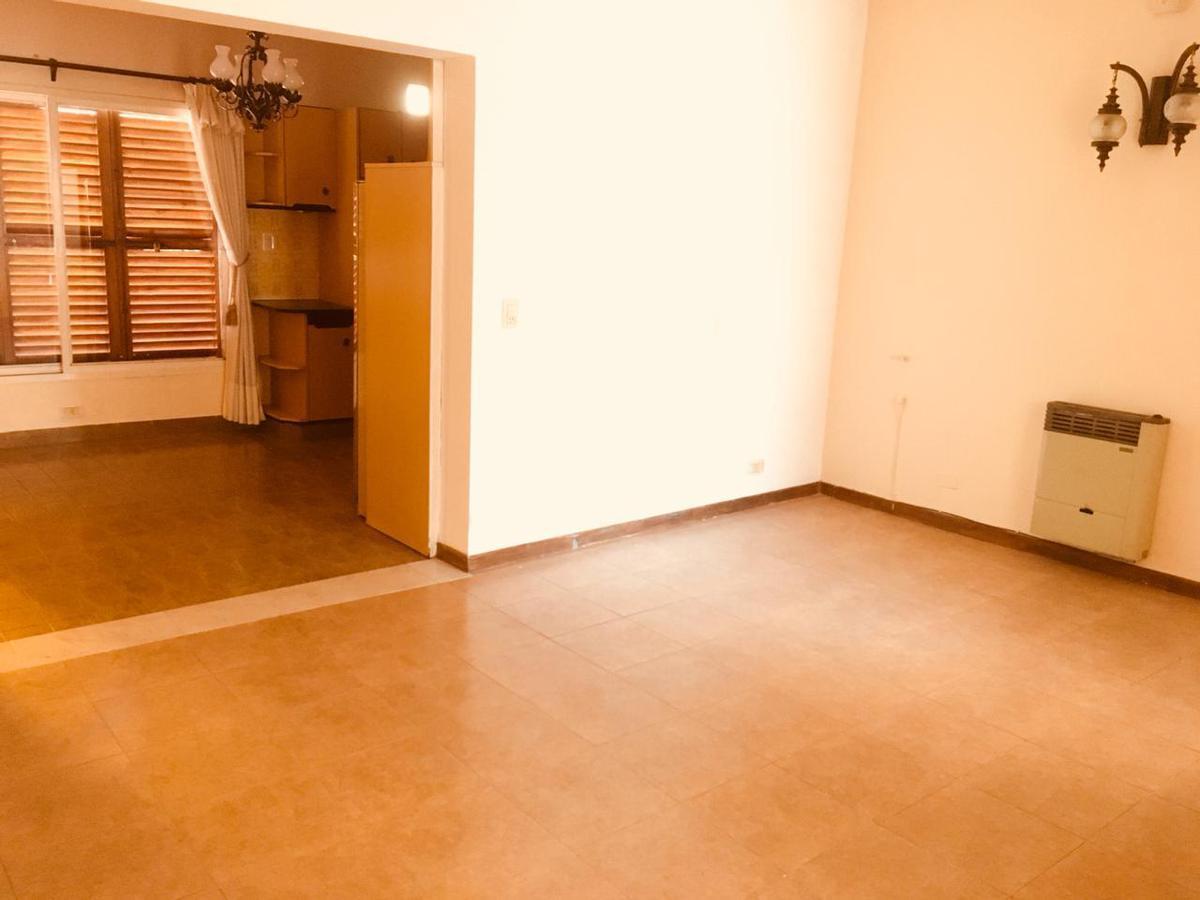 Foto de Casa americana 4 ambientes a la venta en Ituzaingo, imagen 5