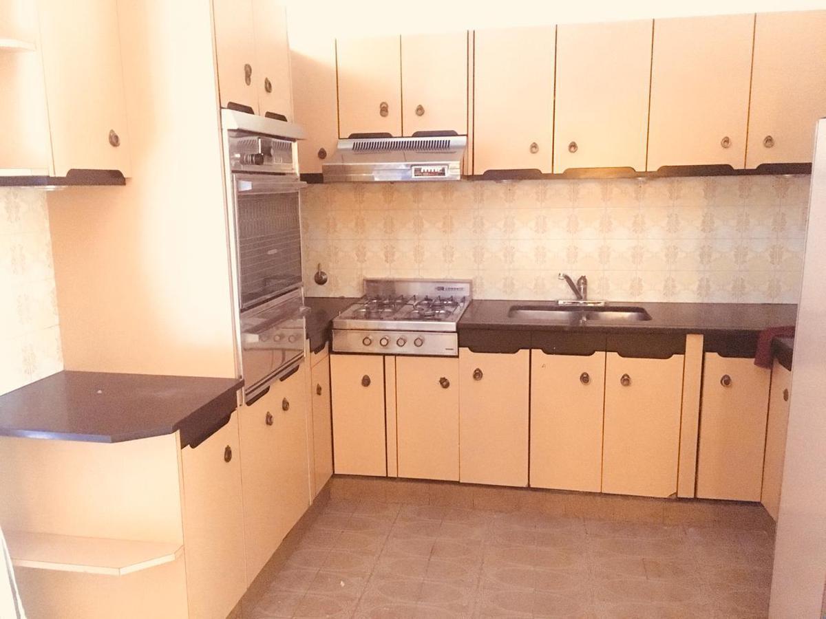 Foto de Casa americana 4 ambientes a la venta en Ituzaingo, imagen 2