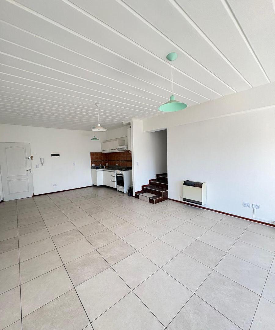 Foto de Departamento 3 ambientes en alquiler en Ituzaingó, imagen 5