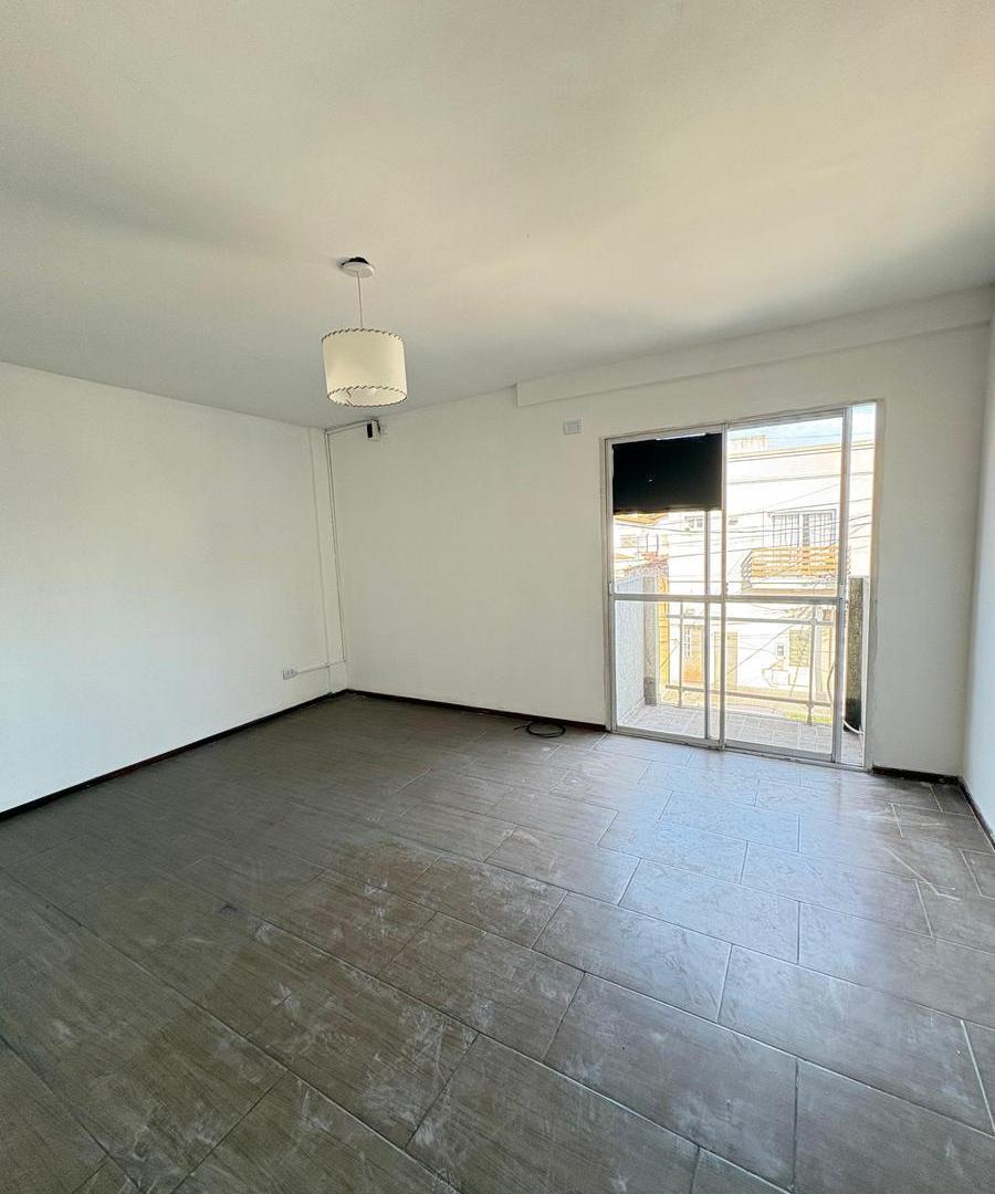 Foto de Departamento 3 ambientes en alquiler en Ituzaingó, imagen 1