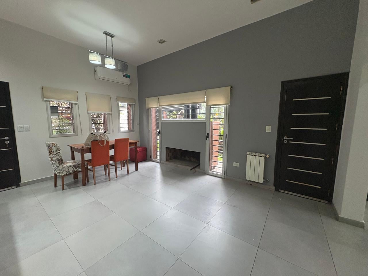 Foto de Casa 4 ambientes en venta en Ituzaingo, imagen 2