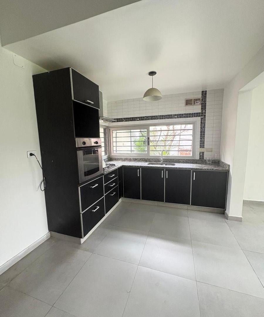Foto de Casa 4 ambientes en venta en Ituzaingo, imagen 5