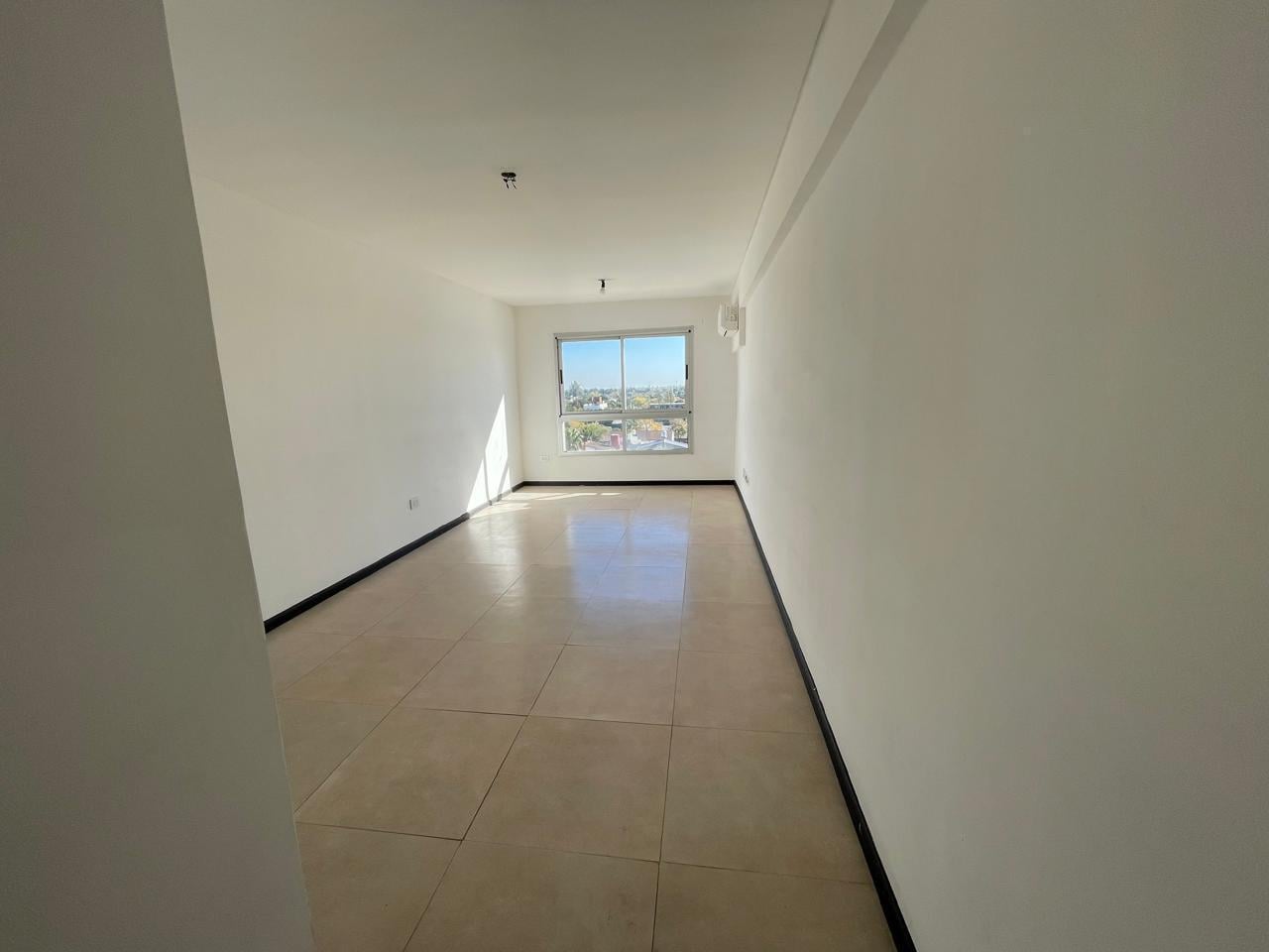 Foto de Departamento en alquiler en Ituzaingo Norte, imagen 4