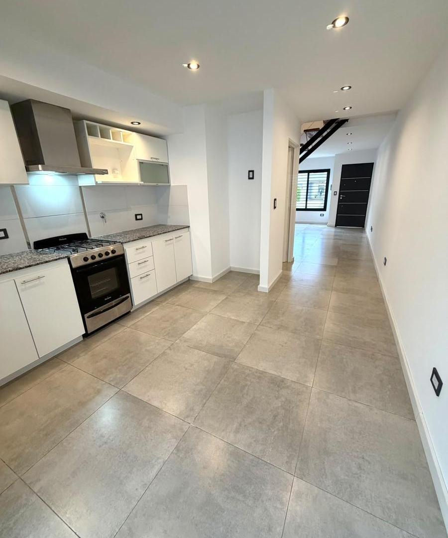 Foto de Duplex 3 ambientes en venta en Ituzaingo, imagen 4