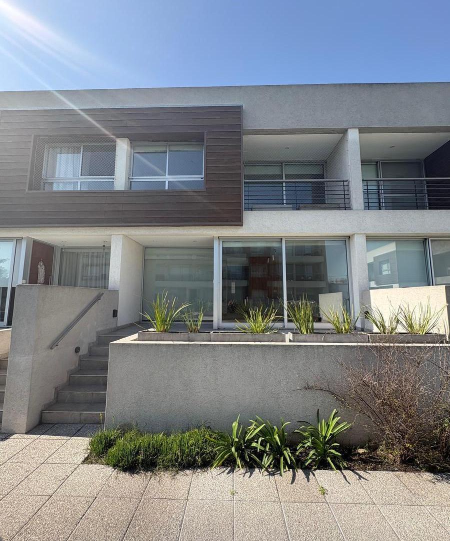 Foto de Duplex 3 ambientes en ALQUILER en complejo residencial, imagen 5