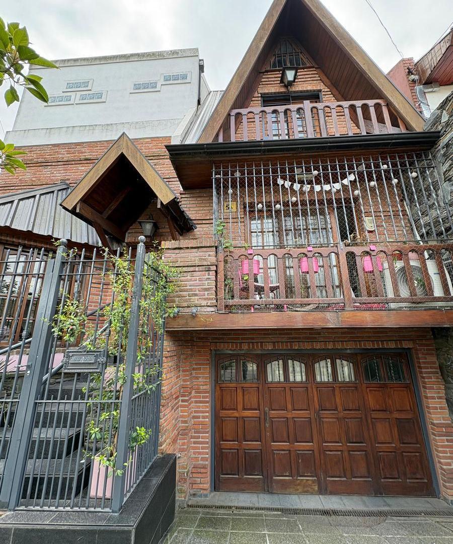 Foto de Chalet 5 ambientes en venta en Castelar Norte, imagen 1
