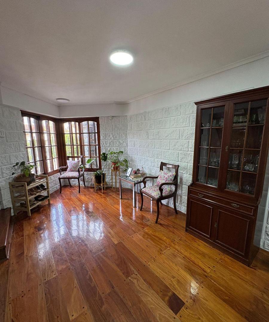 Foto de Chalet 5 ambientes en venta en Castelar Norte, imagen 4