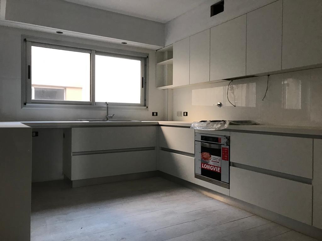 Duplex 4 Amb. - 147 m² - 3 Dorm. Escritorio. (Dorm. Suite) - Lav. - Living Comedor - Cochera. 1