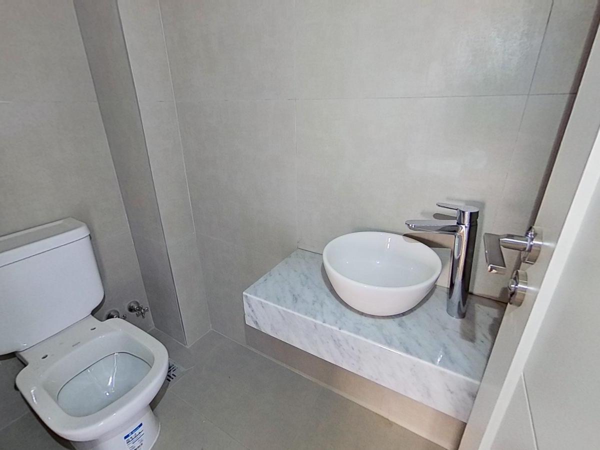 Semipiso 4 Amb. | (1 Dorm. en Suite) Baño y Toilette | Lav. | (2) Cocheras. | Av Cramer 2758 4