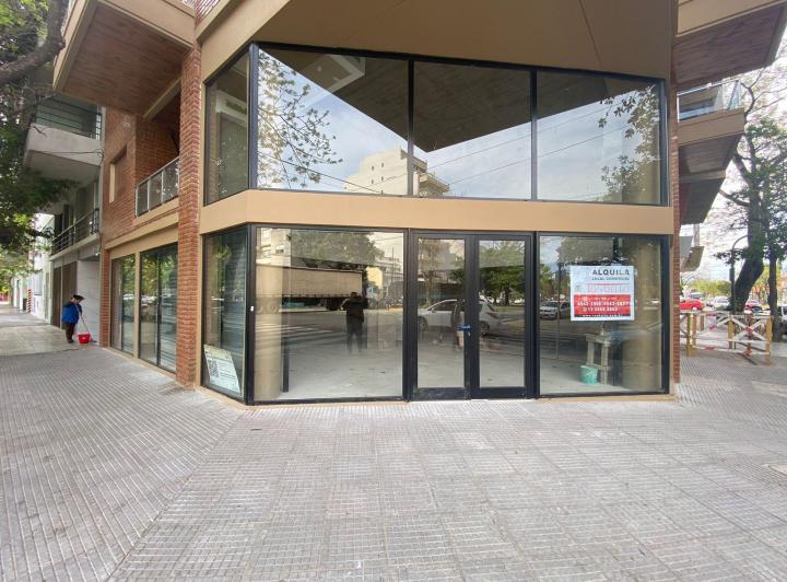 Local en Alquiler en Doble altura - 80m2 - Saavedra. 1