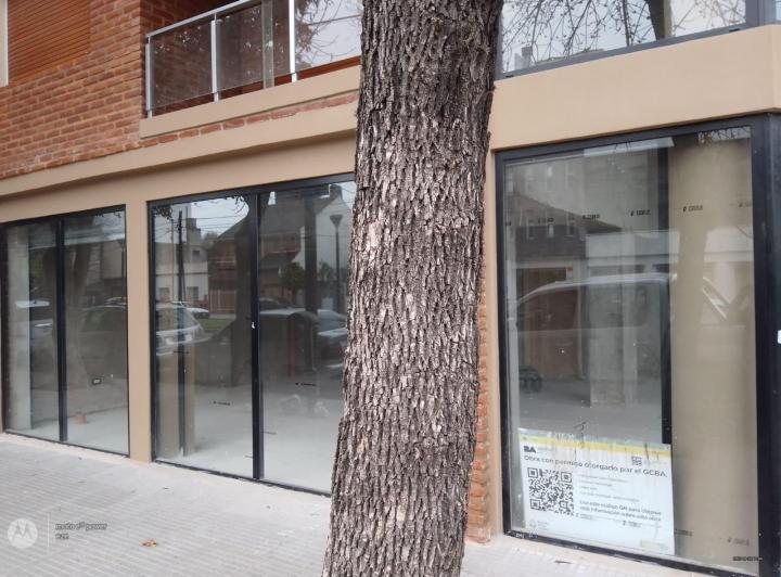 Local en Alquiler en Doble altura - 80m2 - Saavedra. 3