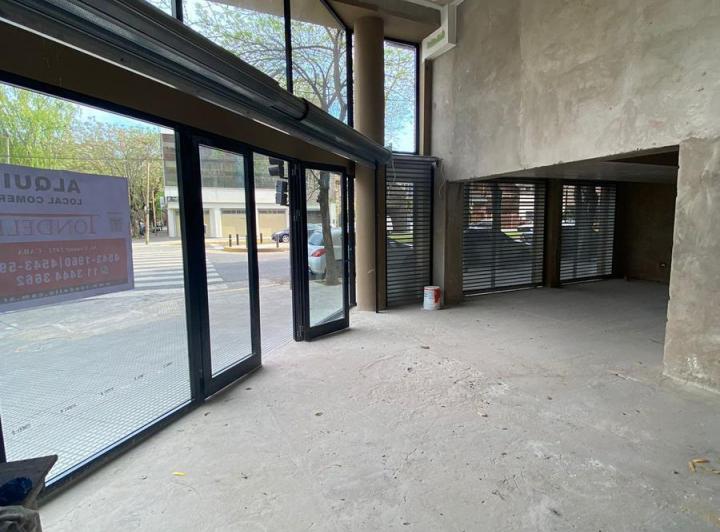 Local en Alquiler en Doble altura - 80m2 - Saavedra. 2