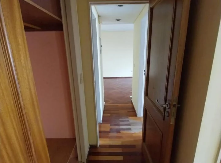 Departamento 2 Ambientes con cochera  - Baño  y Toilette - Amplio balcón al Cfte. - Belgrano 3