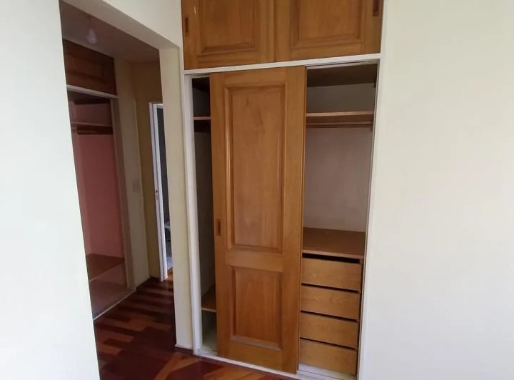 Departamento 2 Ambientes con cochera  - Baño  y Toilette - Amplio balcón al Cfte. - Belgrano 1