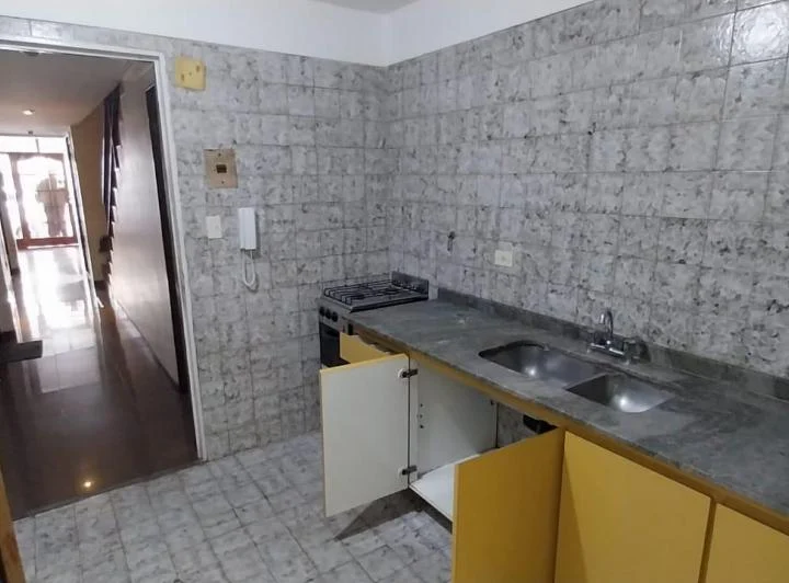 Departamento en ALQUILER - 2Amb.   Patio (Ex porteria) 4