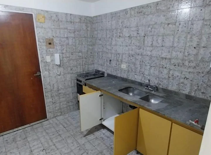 Departamento en ALQUILER - 2Amb.   Patio (Ex porteria) 1