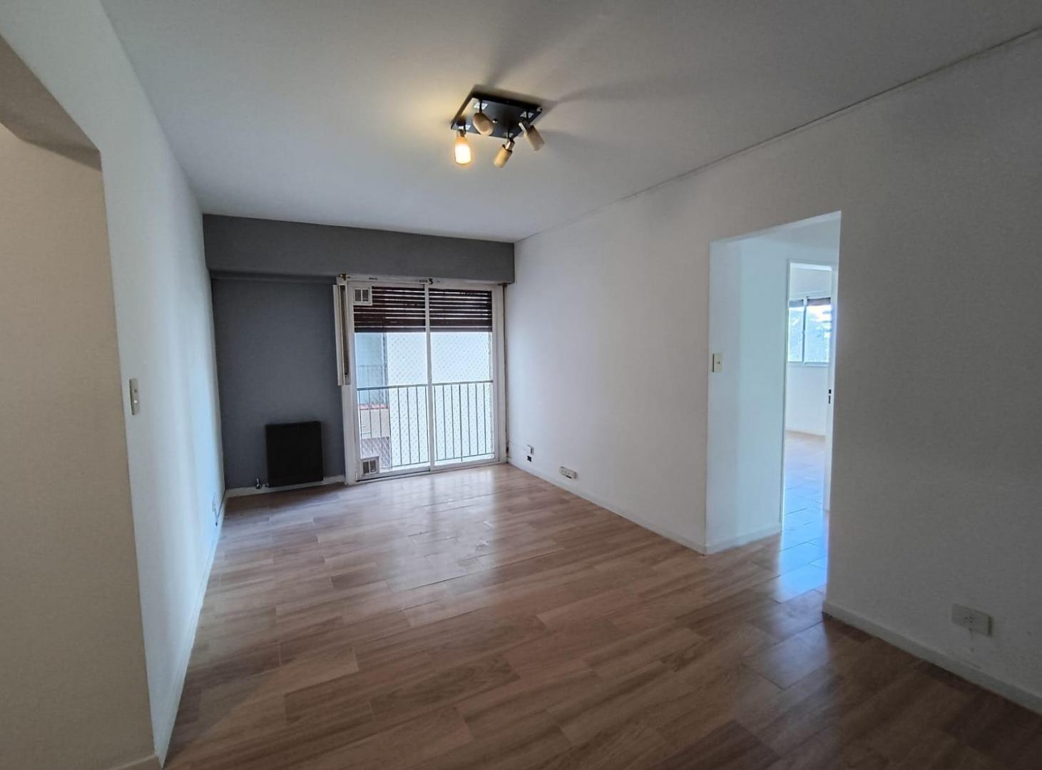 Foto de Departamento ALQUILER - 3AMB. BAÑO LIVING COCINA LAV. - ECHEVERRIA 3091, imagen 3
