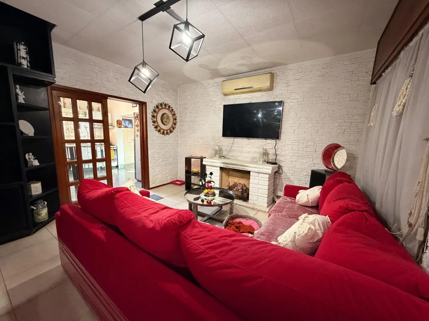 CASA 5 DORMITORIOS EN PARQUE FIELD PATIO PILETA COCHERA 4
