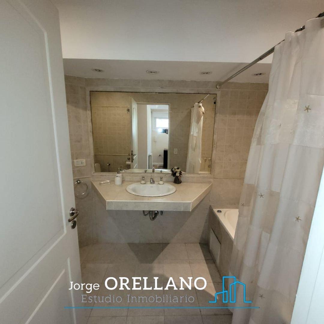 Casa con Piscina a m del Mar en Carilo Sobre Lote de 1180 m² 5