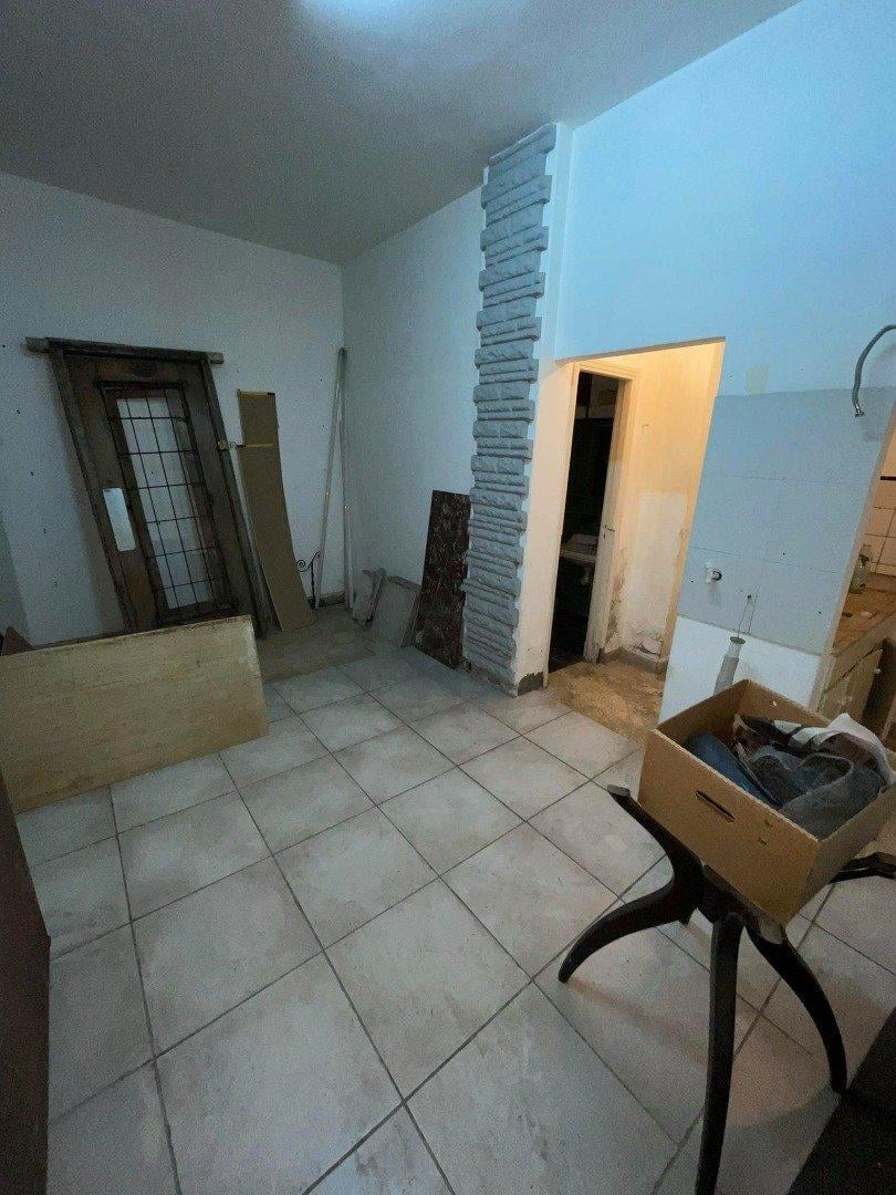Foto de VENTA DE AMPLIO LOCAL CON VIVIENDA PATIO Y SOTANO EN ZONA CENTRO A, imagen 2