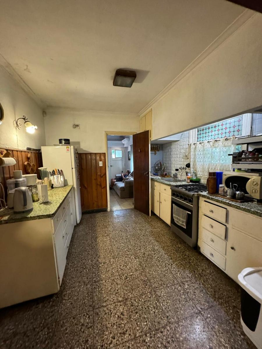 Venta Casa Sobre 2 Lotes a m de Av Juan B Justo B. Rivadavia 5