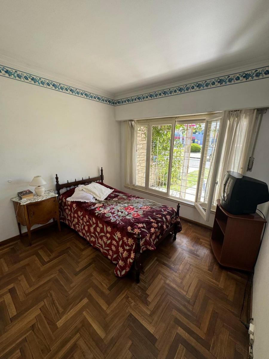 Foto de VENTA DE CHALET SOBRE LOTE DE 342m2 A METROS DE LA COSTA, imagen 5