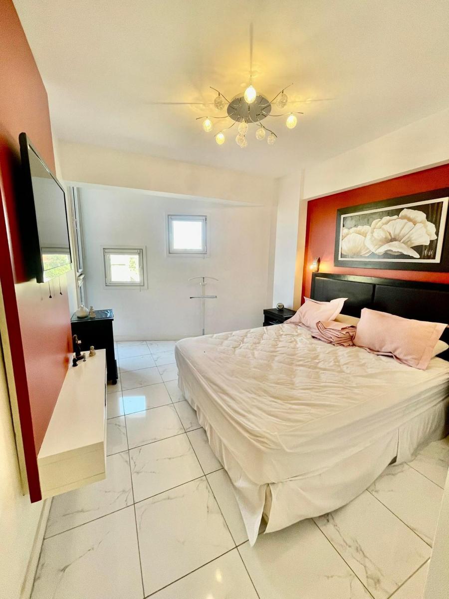 Foto de VENTA SEMIPISO 3 AMBIENTES CON COCHERA Y BAULERA FRENTE AL MAR VARESE, imagen 4