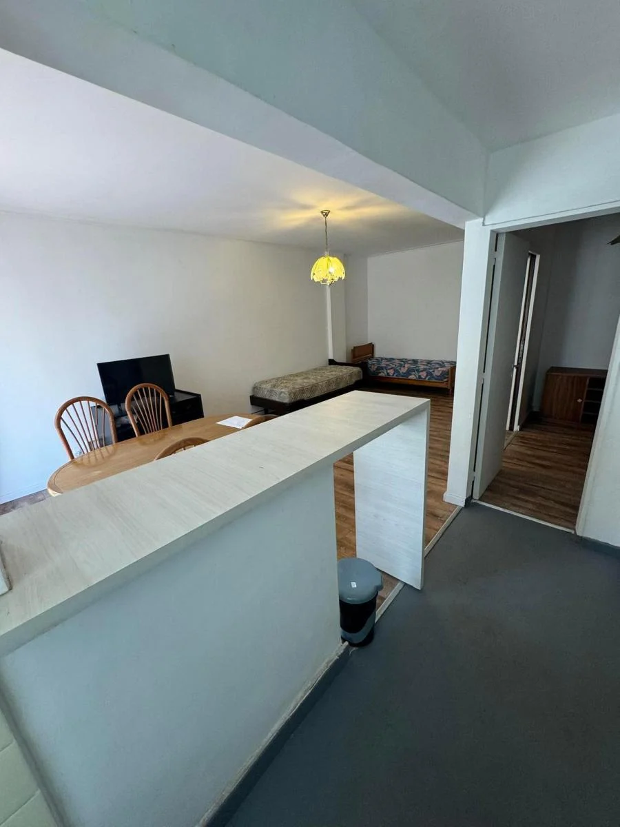 Foto de VENTA 2 AMBIENTES CON ESTUDIO A METROS DE PLAZA MITRE, imagen 4