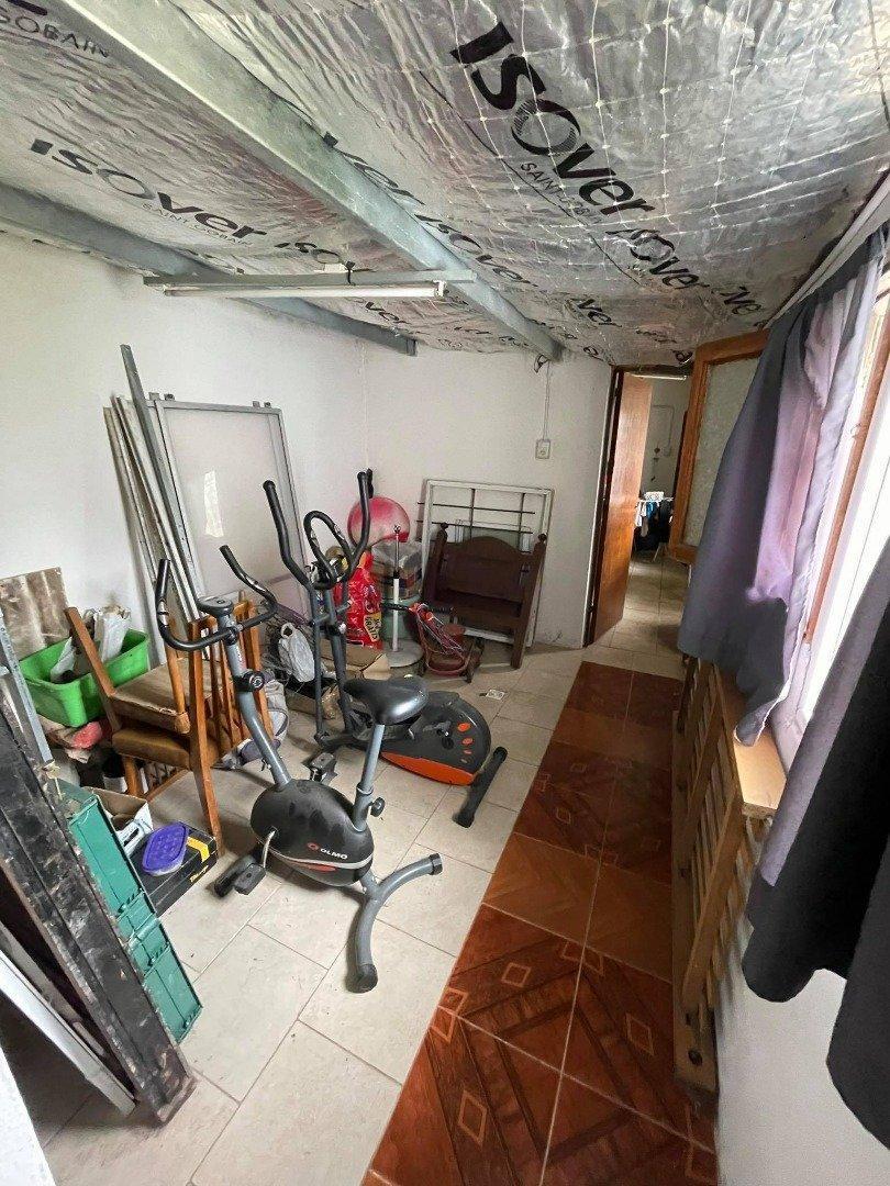 Venta de Casa con Local Sobre Lote de 341 m² en Miramar 4