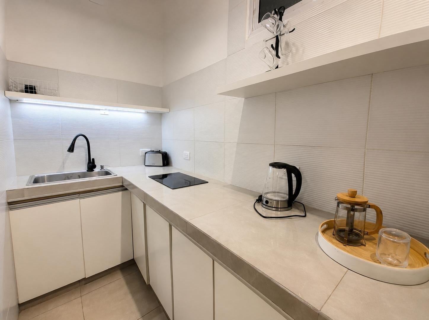 Foto de VENTA DEPARTAMENTO 2 AMBIENTES AMOBLADO ZONA GUEMES /ALDREY, imagen 1