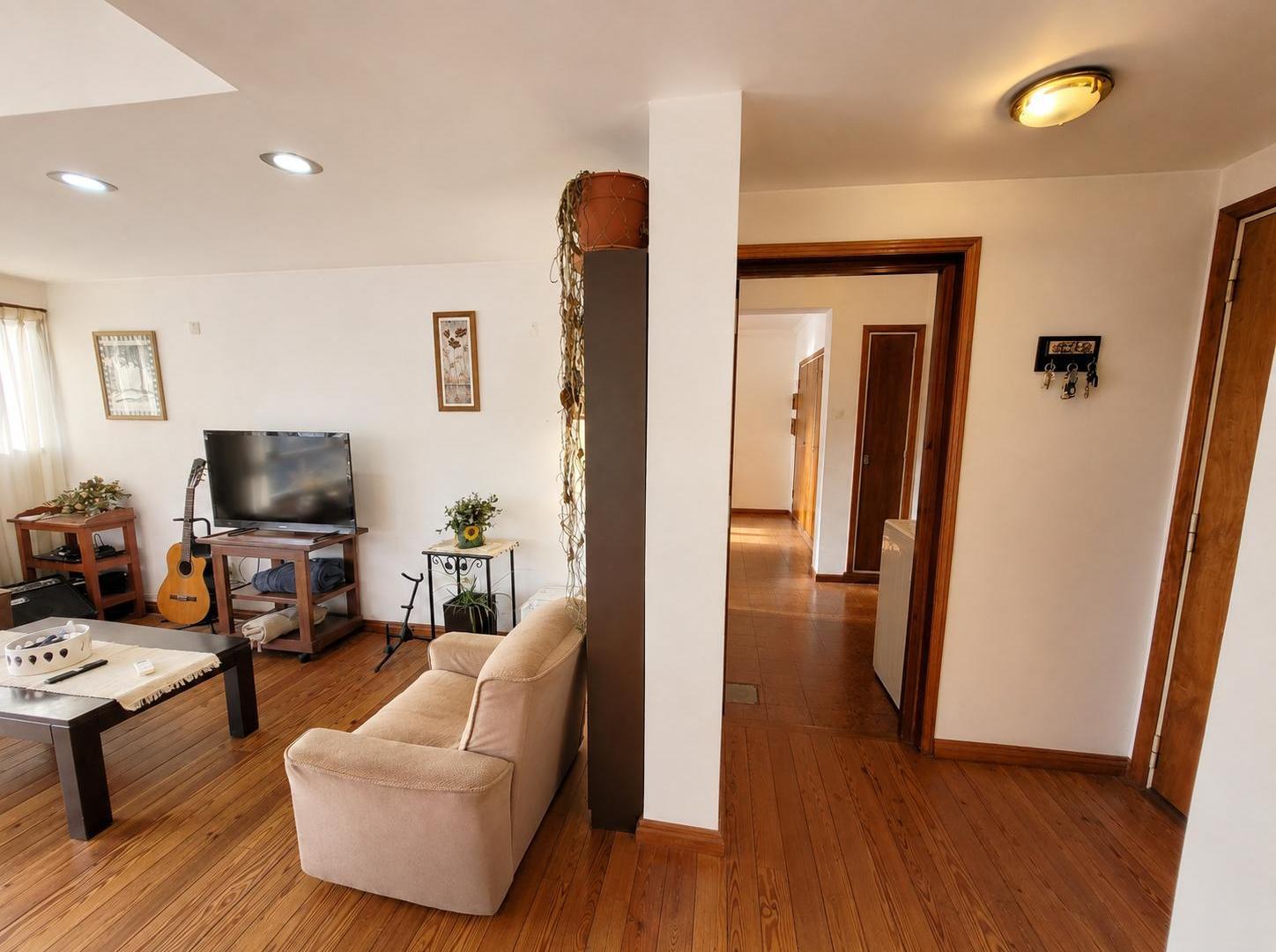 Foto de VENTA DEPARTAMENTO 5 AMBIENTES ZONA ALDREY, imagen 4
