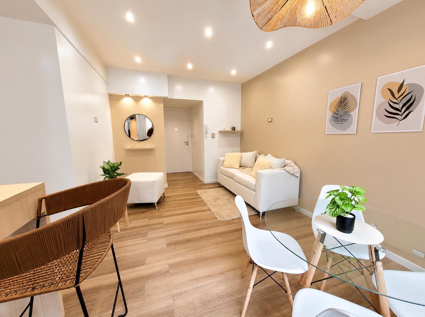 Foto de VENTA DEPARTAMENTO 2 AMBI. RECICLADO AL FRENTE EN ZONA ALDREY - GUEMES, imagen 1