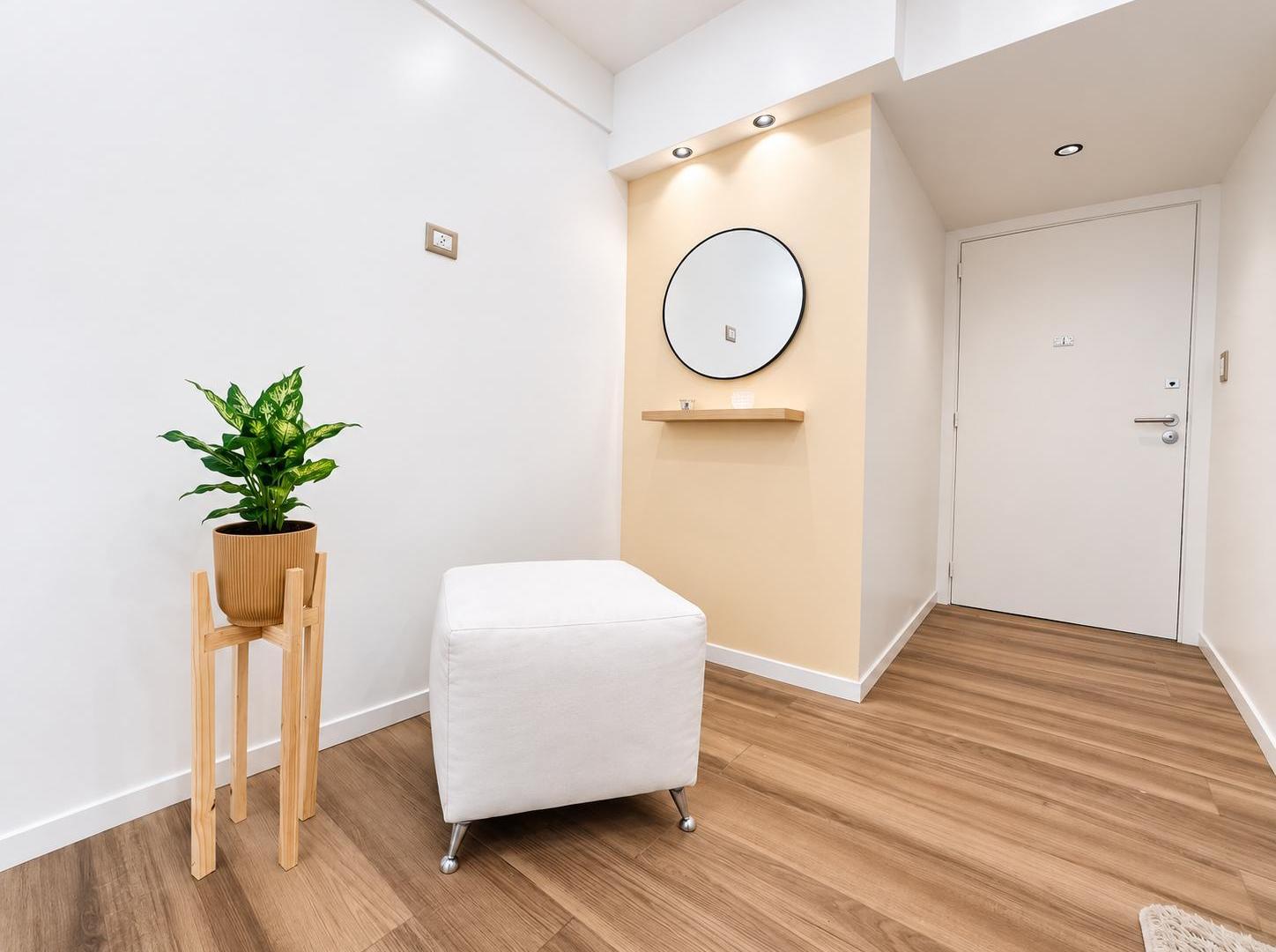 Foto de VENTA DEPARTAMENTO 2 AMBI. RECICLADO AL FRENTE EN ZONA ALDREY - GUEMES, imagen 4