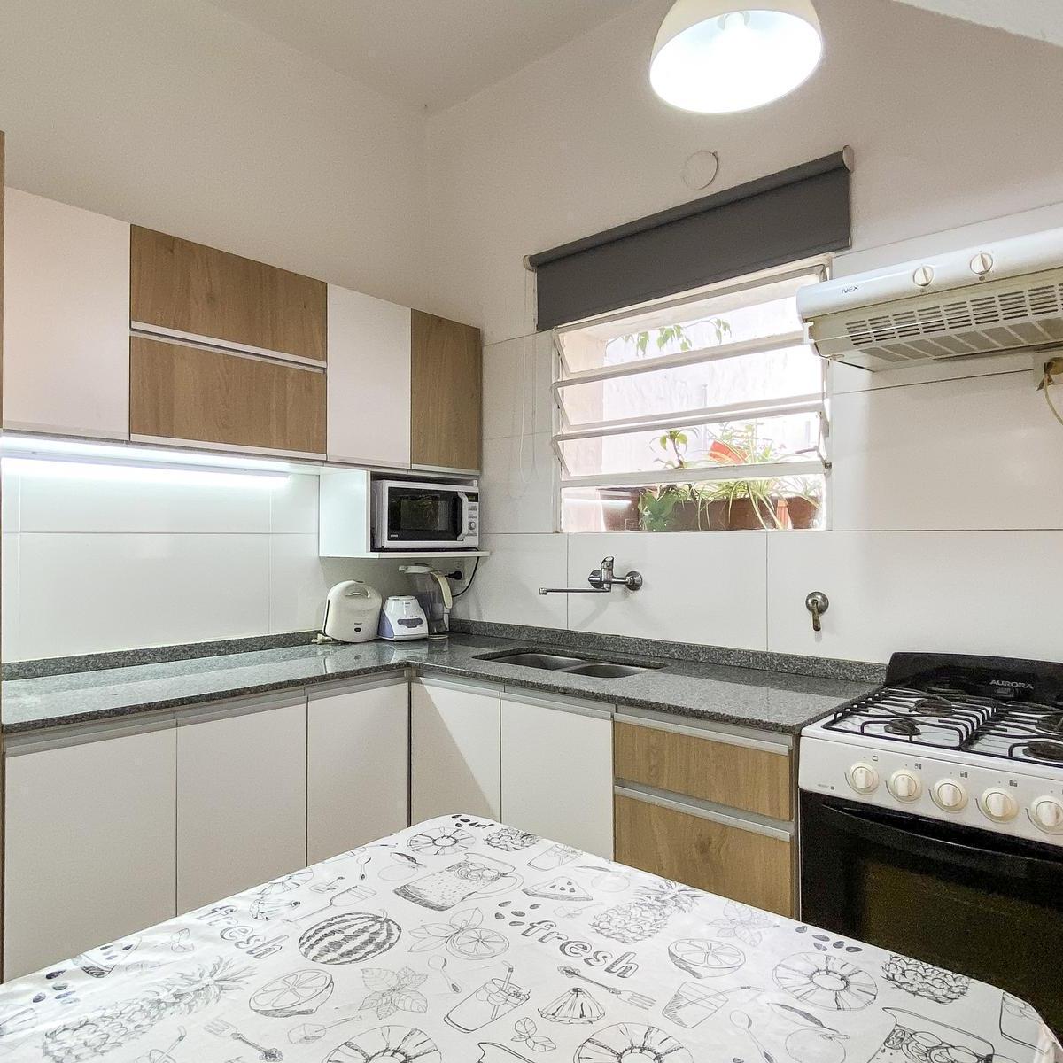 Casa de Pasillo 3 Dorm. en Venta en Barrio Abasto - Ocampo 1400 5