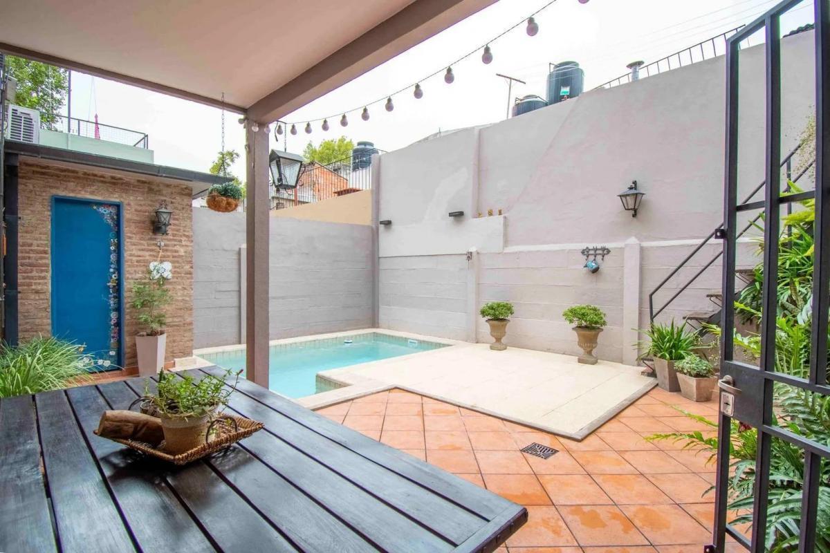 Casa 4 Dorm. en Venta en Azcuenaga 4