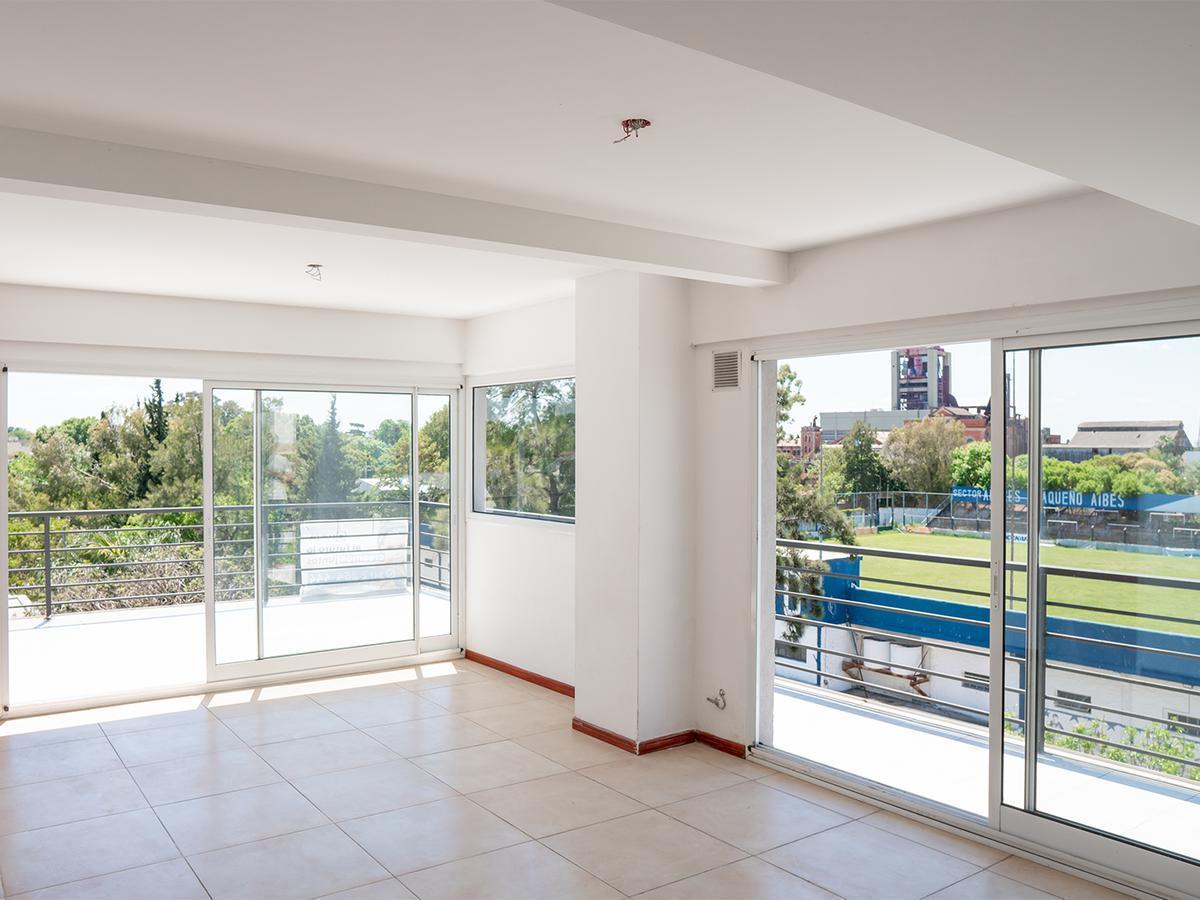 Departamento de 2 Dorm. en Barrio Arroyito 5