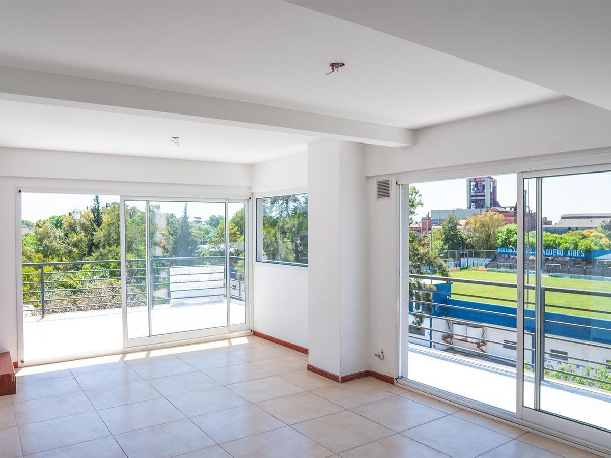 Departamento de 2 Dorm. en Barrio Arroyito 2