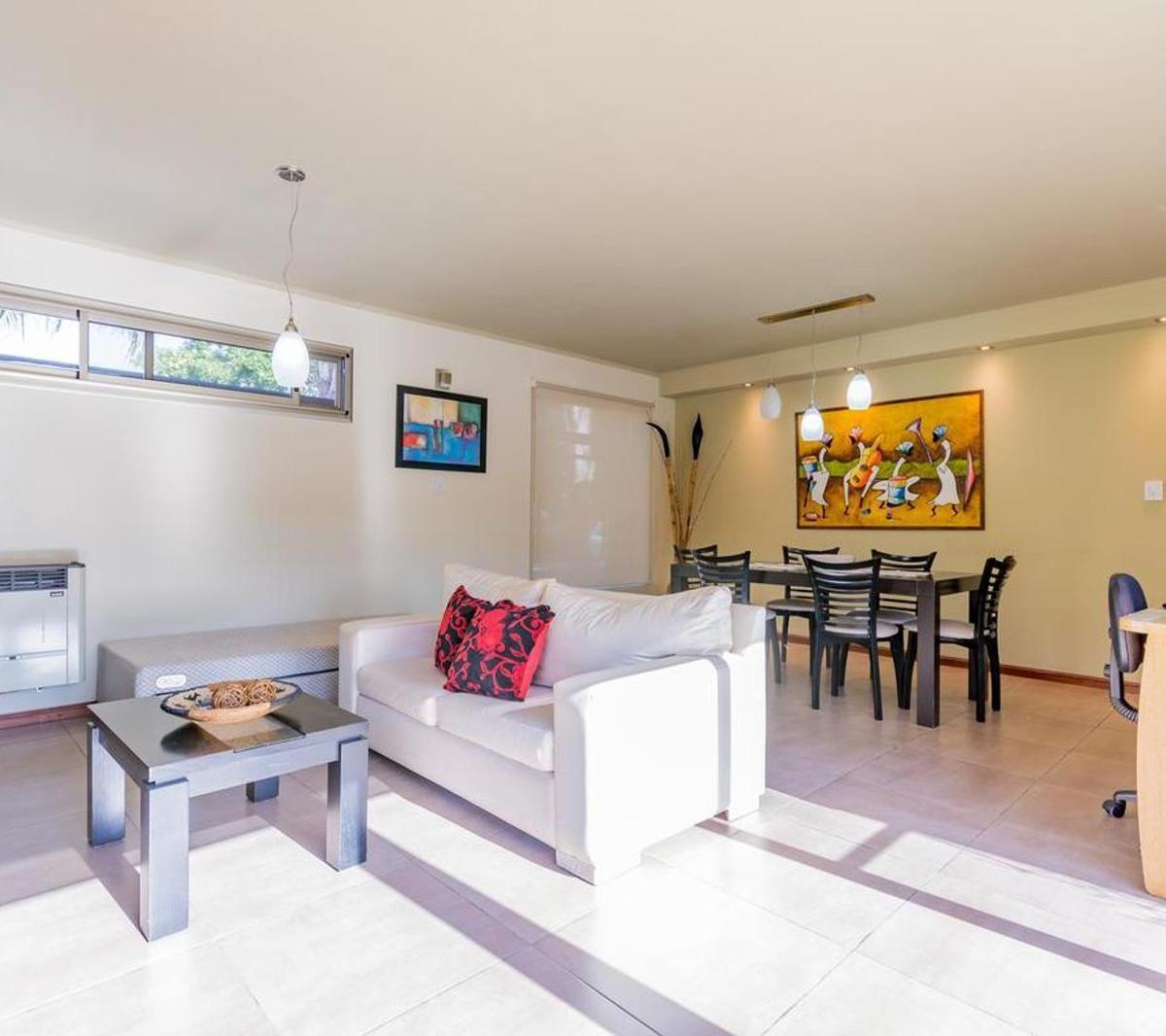 Venta - Casa 3 Dorm. en Pueblo Esther 2