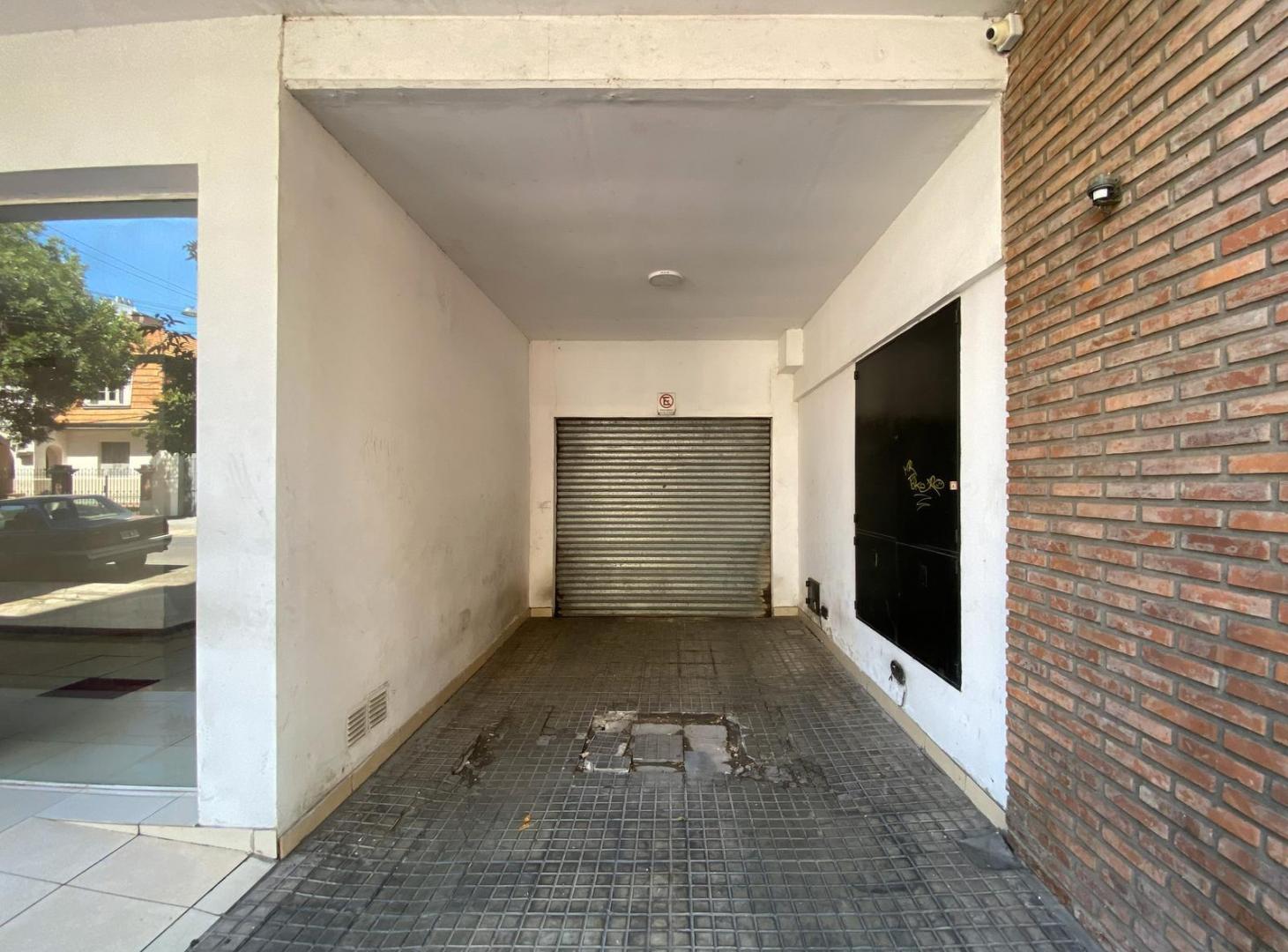 Foto de Venta monoambiente con cochera en Nuestra Señora de Lourdes, imagen 4
