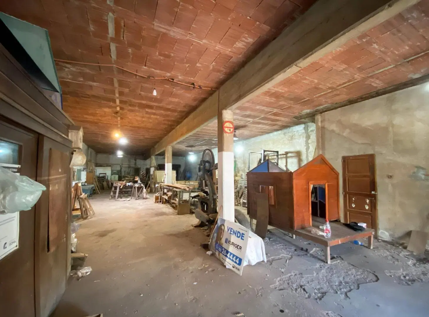 Venta Galpón/Depósito con Vivienda en Av. Provincias Unidas al 200 4