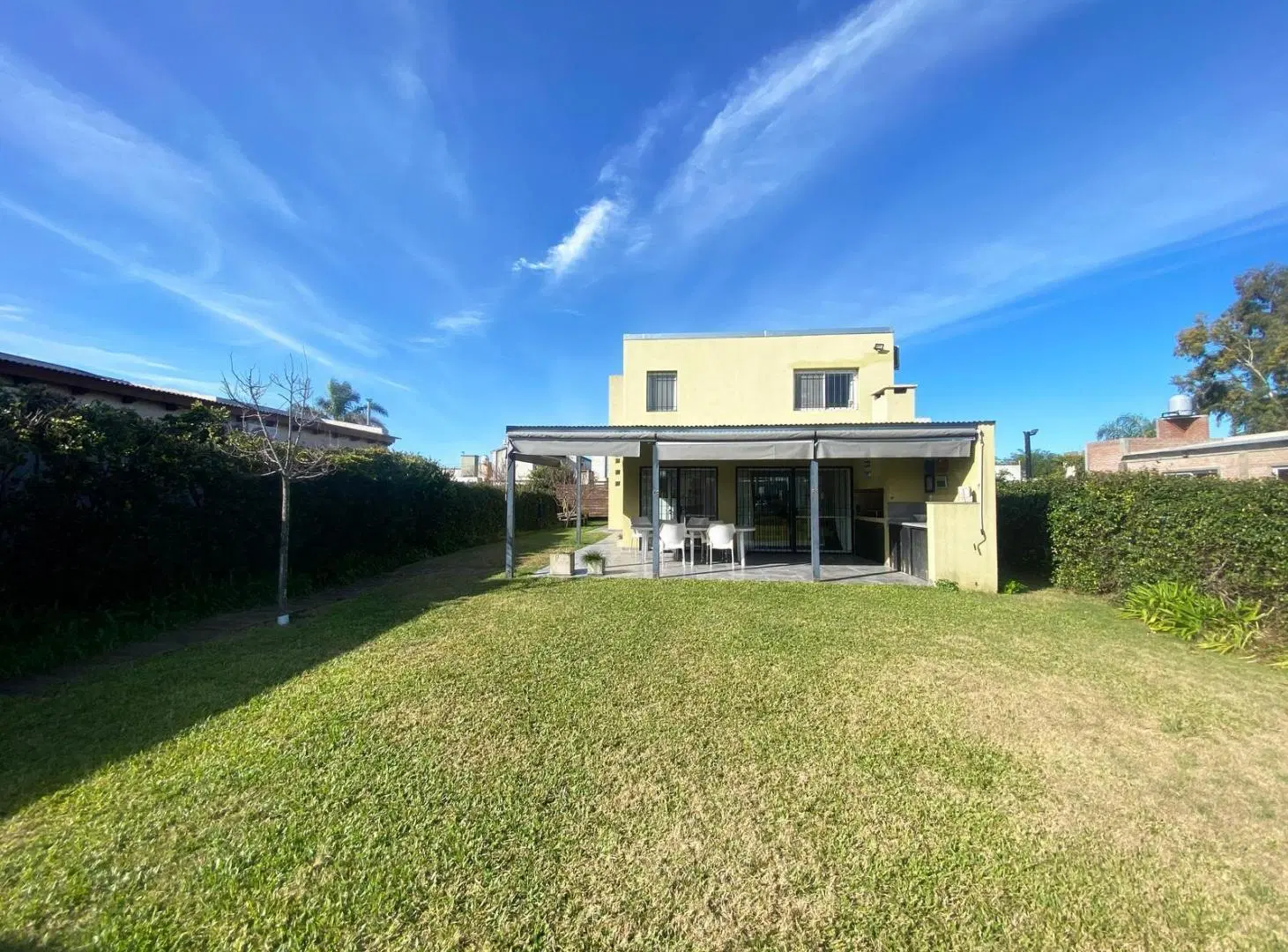 Casa a la venta de 2/3 dormitorios en Punta Chacra - Roldán. Apta crédito. 4