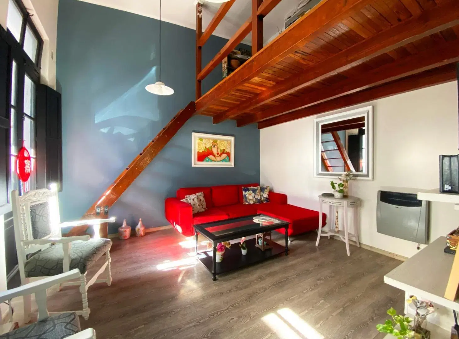 Casa interna única. 3 dormitorios. 2 baños. Apta crédito. 4
